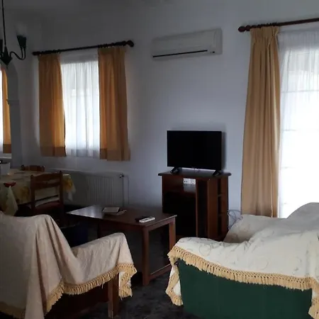 Akaterini Apartmán Mesongí